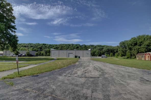 Midwest Auto Direct: 11401 Kaw Dr, Edwardsville, KS 66111
